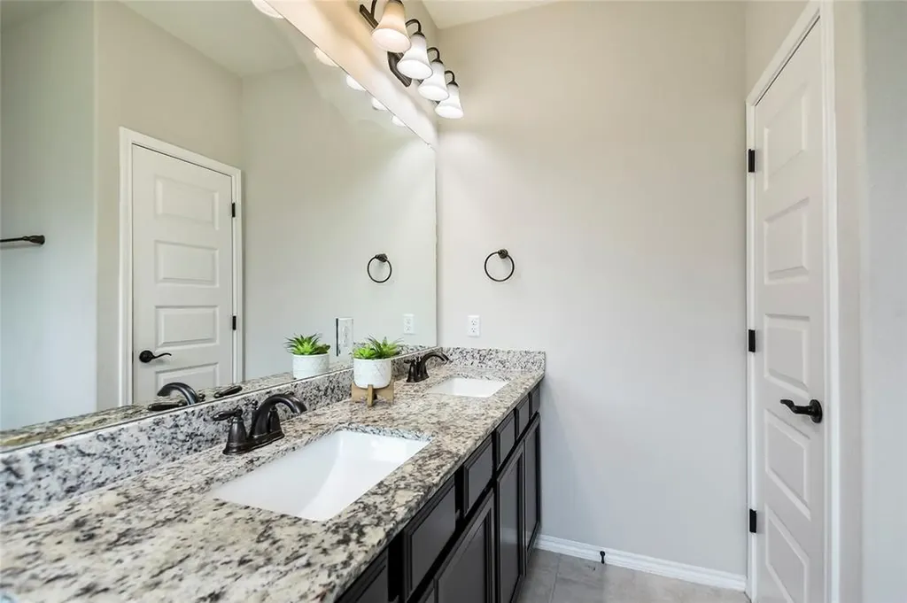 107 Barley Fork Lane Hutto TX 78634