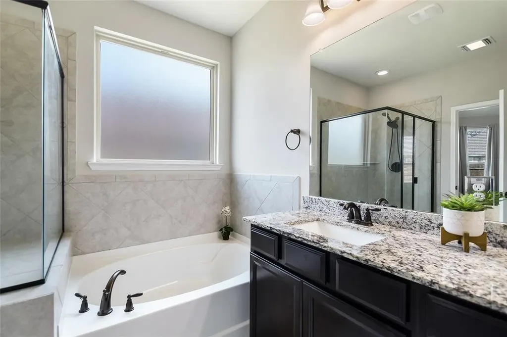 107 Barley Fork Lane Hutto TX 78634