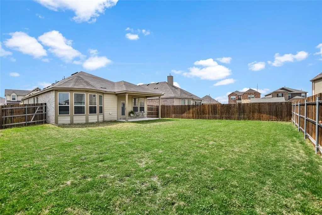 107 Barley Fork Lane Hutto TX 78634