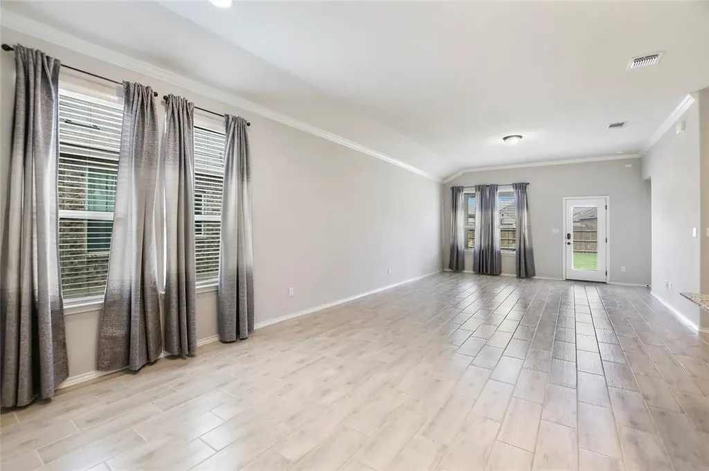 107 Barley Fork Lane Hutto TX 78634