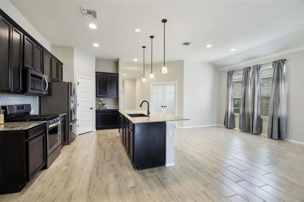 107 Barley Fork Lane Hutto TX 78634