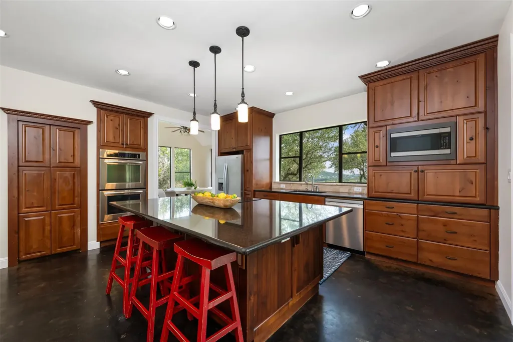 18900 Angel Mountain Drive Leander TX 78641