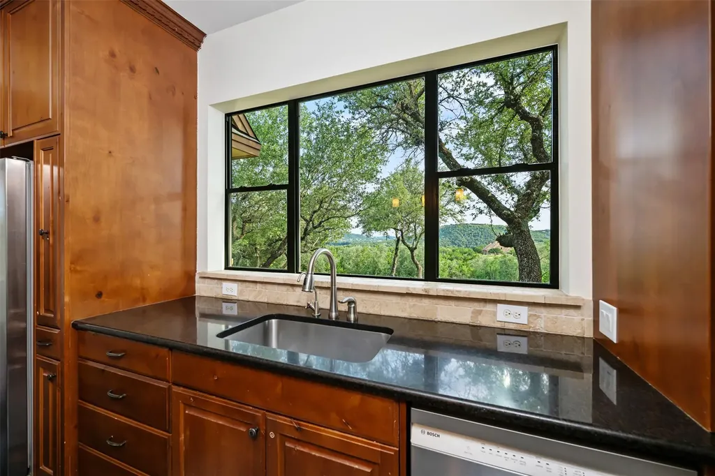 18900 Angel Mountain Drive Leander TX 78641