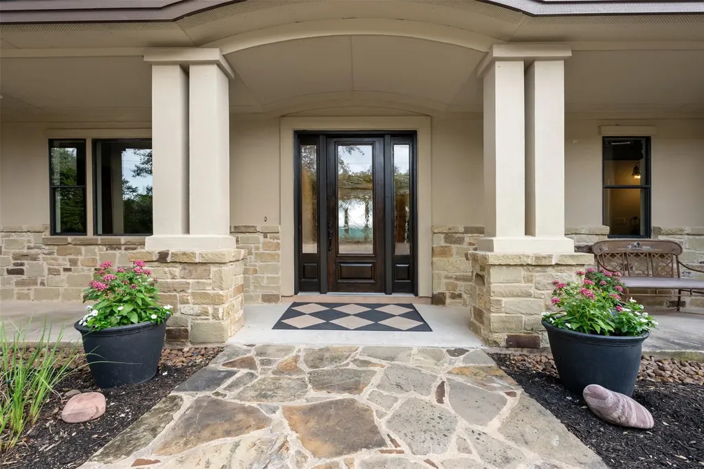 18900 Angel Mountain Drive Leander TX 78641