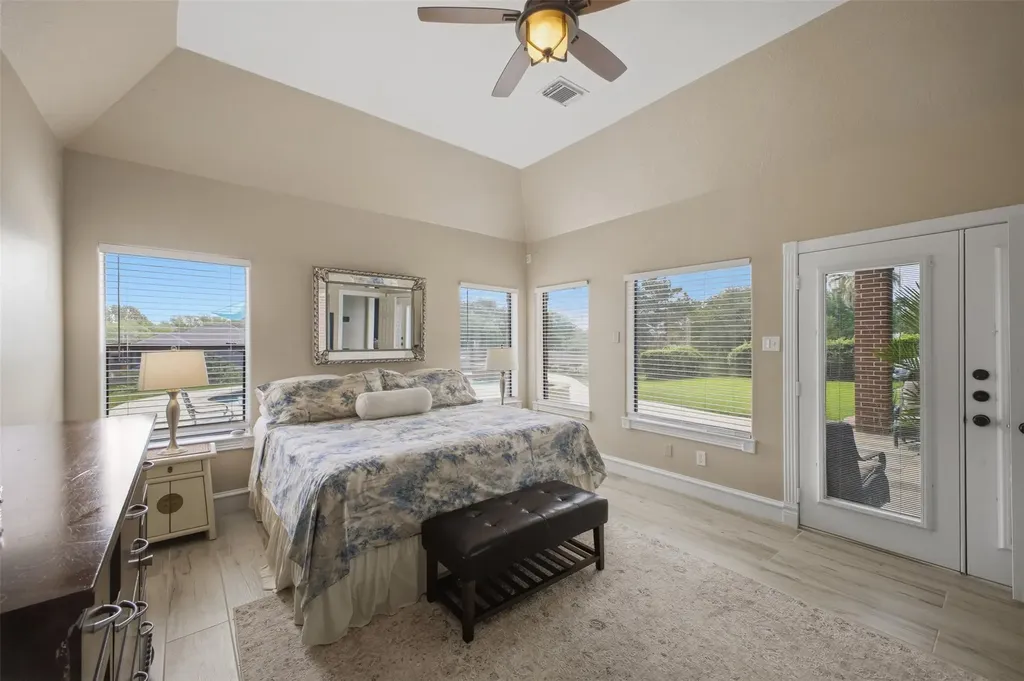 12710 Aries Loop Willis TX 77318
