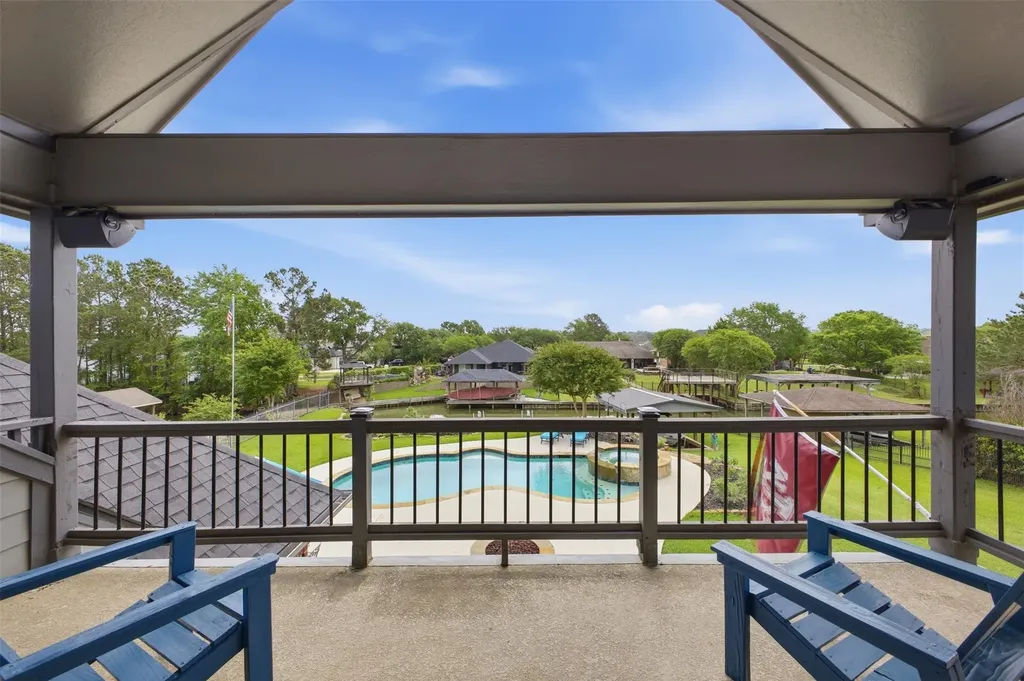 12710 Aries Loop Willis TX 77318