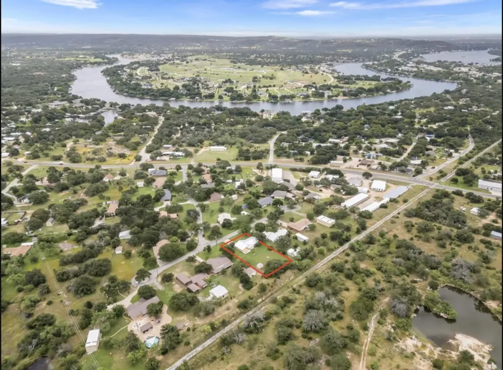 301 Reven Acres Drive Kingsland TX 78639