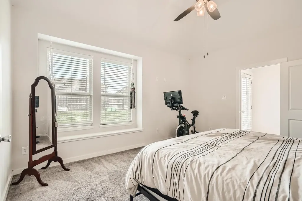 231 Spinnaker Loop Kyle TX 78640