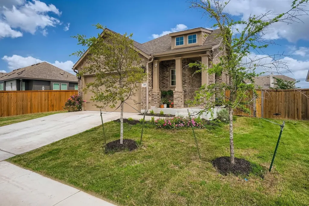 231 Spinnaker Loop Kyle TX 78640