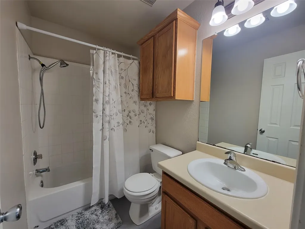 1005 Burgess Drive Leander TX 78641