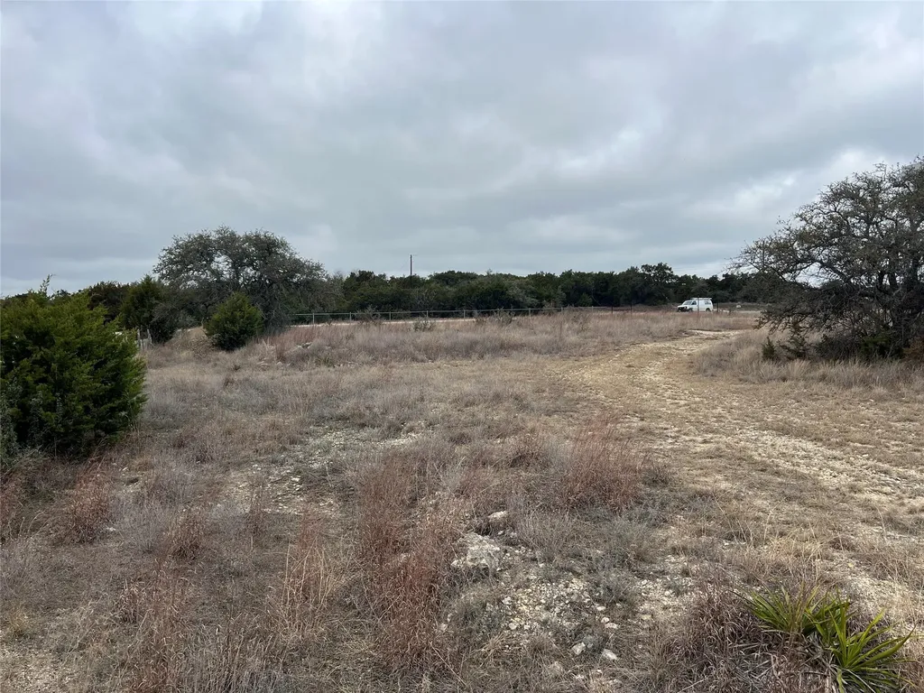 4 Anglin Lane Austin TX 78737