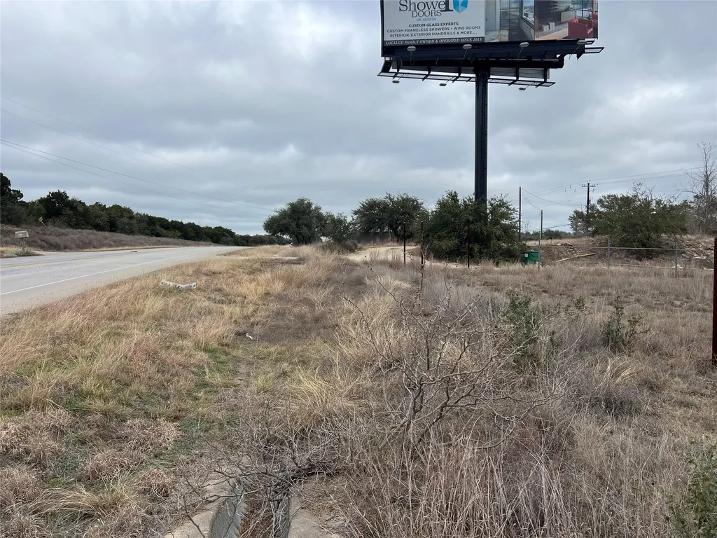 4 Anglin Lane Austin TX 78737