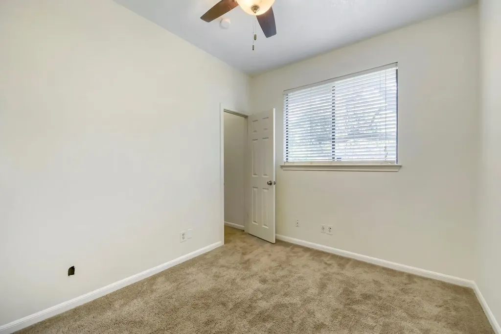 5806 Abilene Trail Austin TX 78749