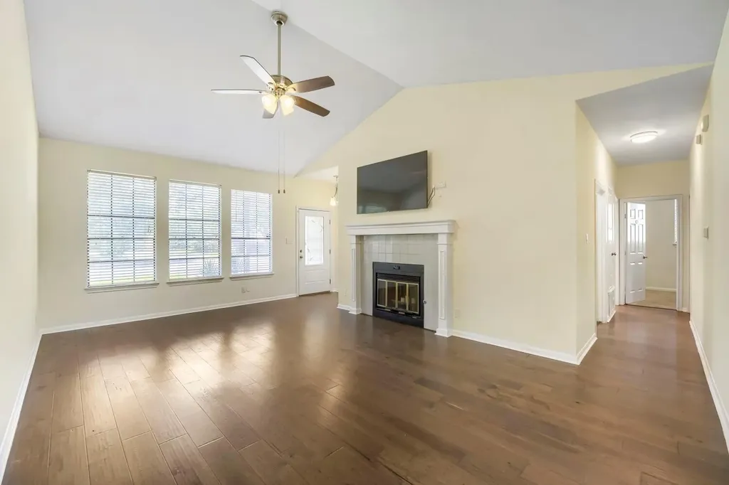 5806 Abilene Trail Austin TX 78749
