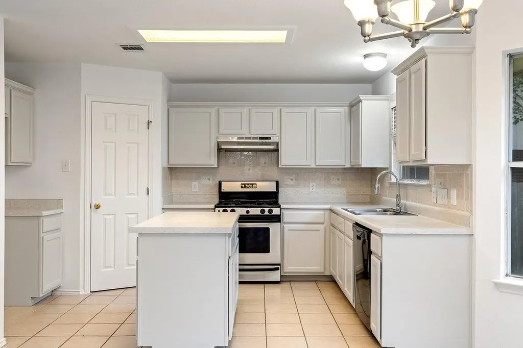 4416 Campo Verde Drive Austin TX 78749