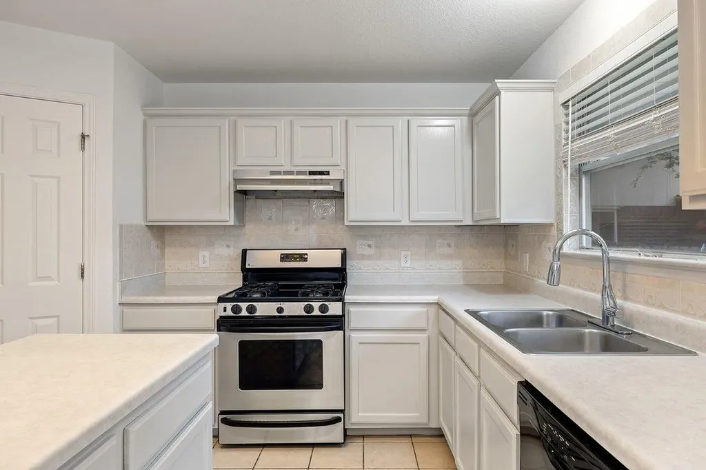 4416 Campo Verde Drive Austin TX 78749