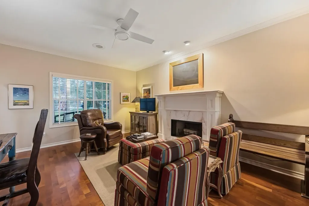 604 Furlong Drive Austin TX 78746
