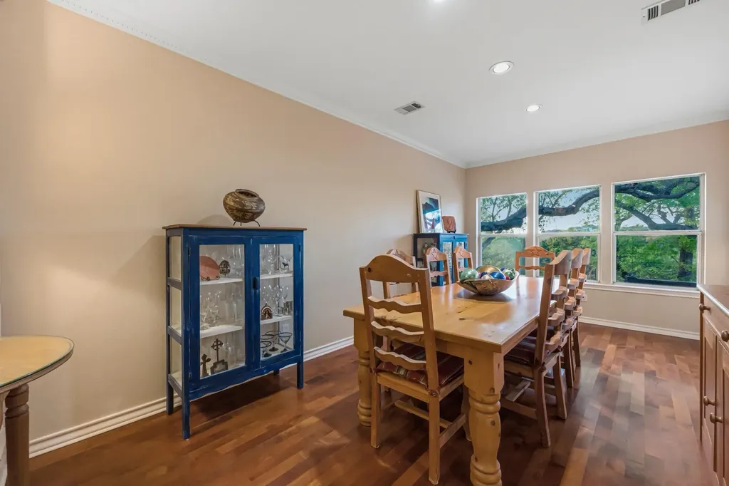 604 Furlong Drive Austin TX 78746