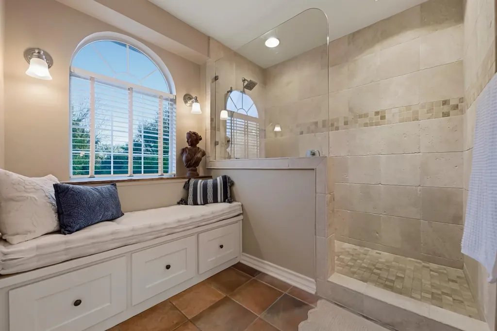 604 Furlong Drive Austin TX 78746