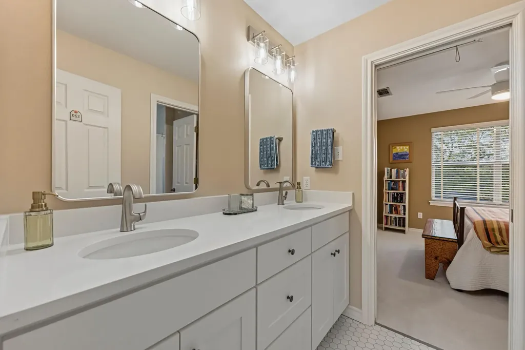 604 Furlong Drive Austin TX 78746