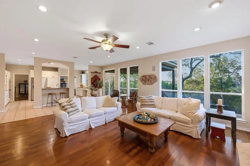 604 Furlong Drive Austin TX 78746