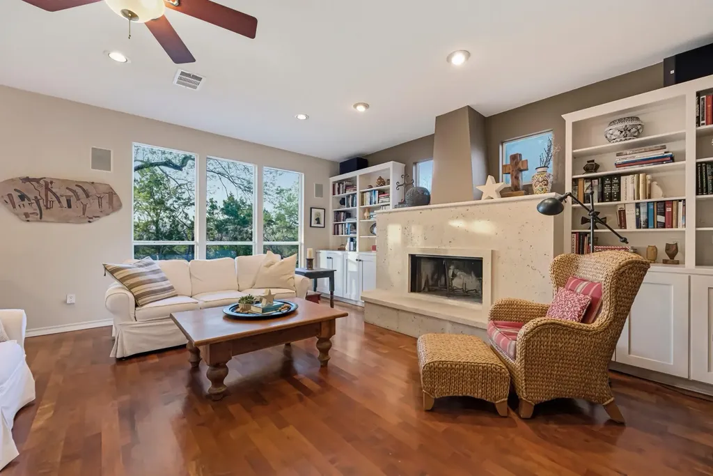 604 Furlong Drive Austin TX 78746