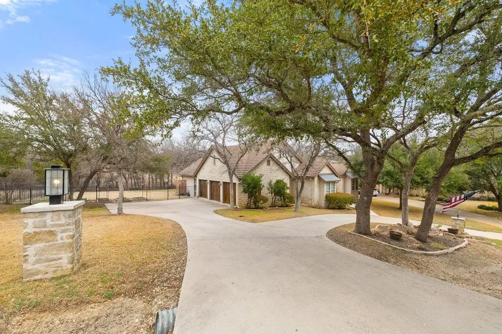 302 Tungsten Horseshoe Bay TX 78657