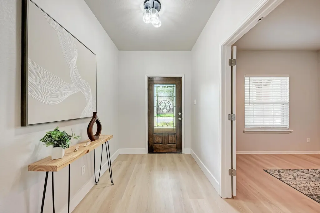 1704 Stonehaven Lane Round Rock TX 78665