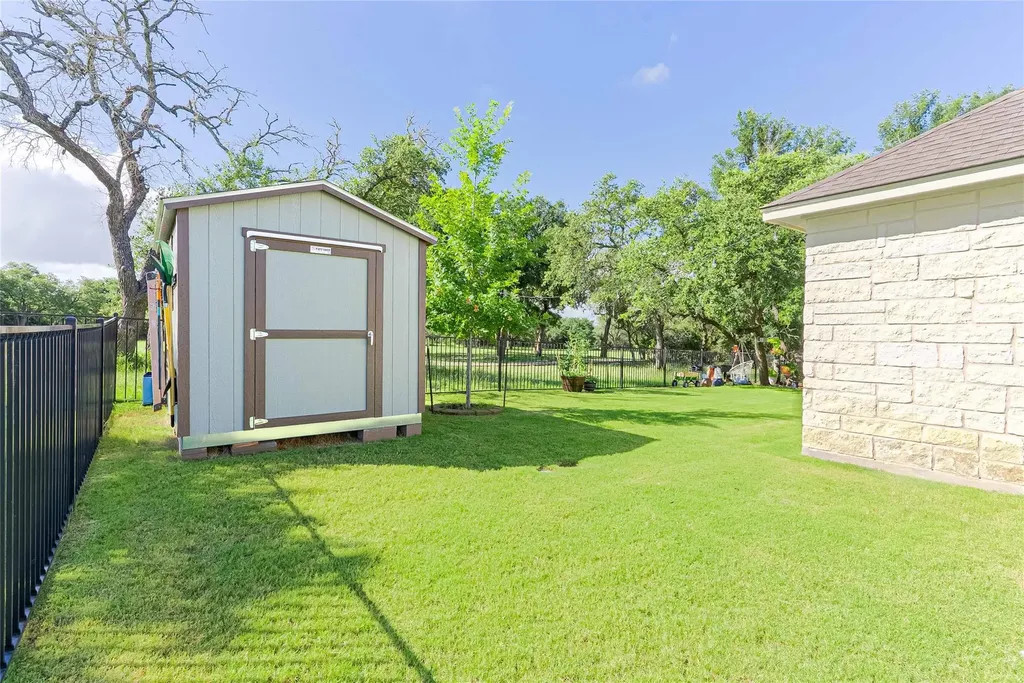 176 Tom Kite Drive Burnet TX 78611