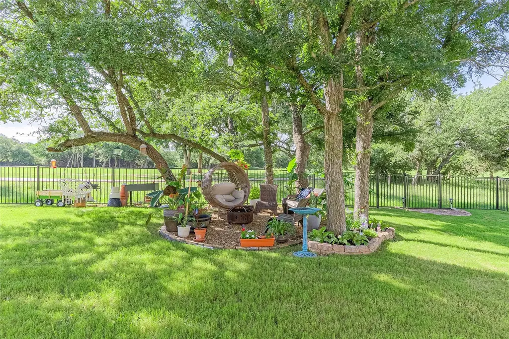 176 Tom Kite Drive Burnet TX 78611