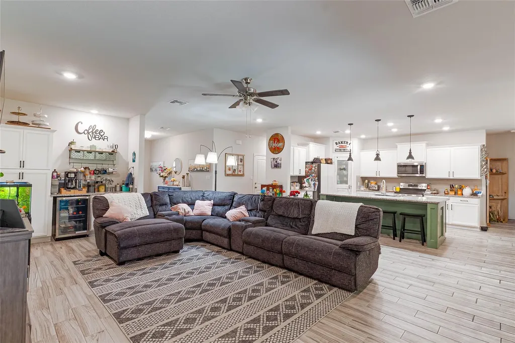 176 Tom Kite Drive Burnet TX 78611