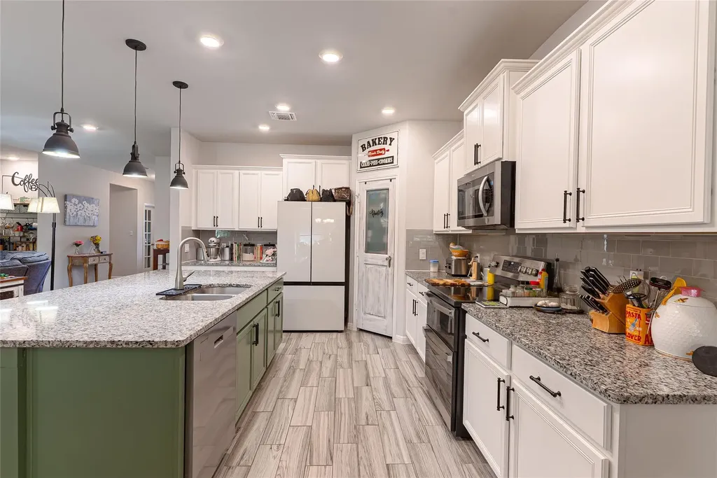 176 Tom Kite Drive Burnet TX 78611
