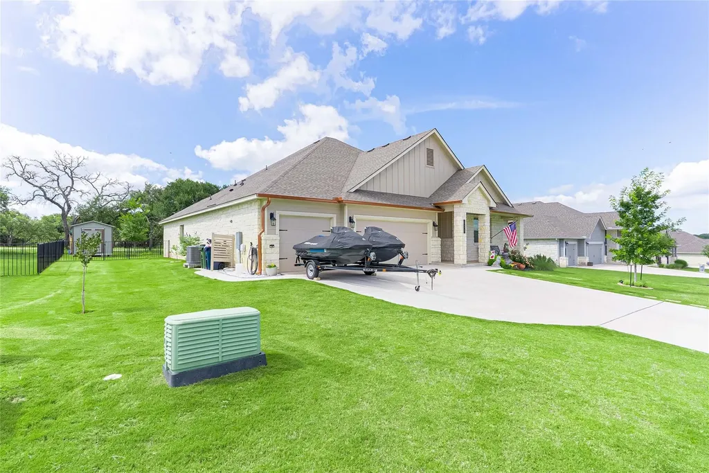 176 Tom Kite Drive Burnet TX 78611