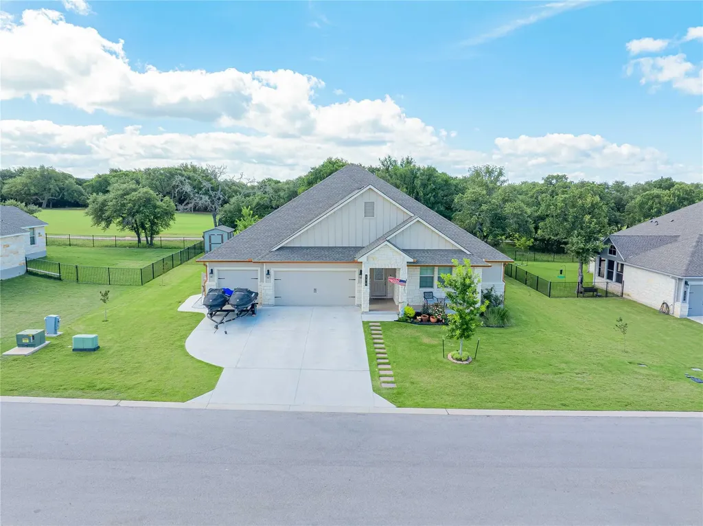 176 Tom Kite Drive Burnet TX 78611