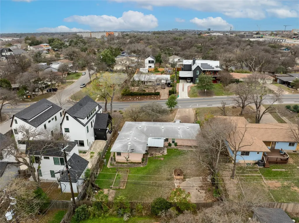 1710 Woodland Avenue Austin TX 78741