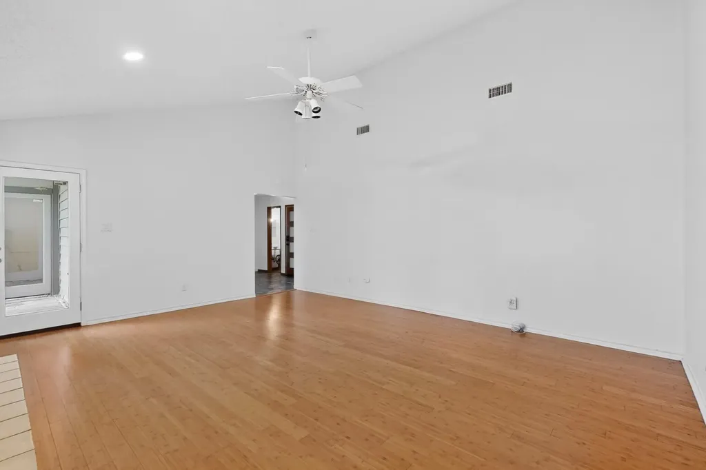 5107 Mckittrick Canyon Drive Austin TX 78759