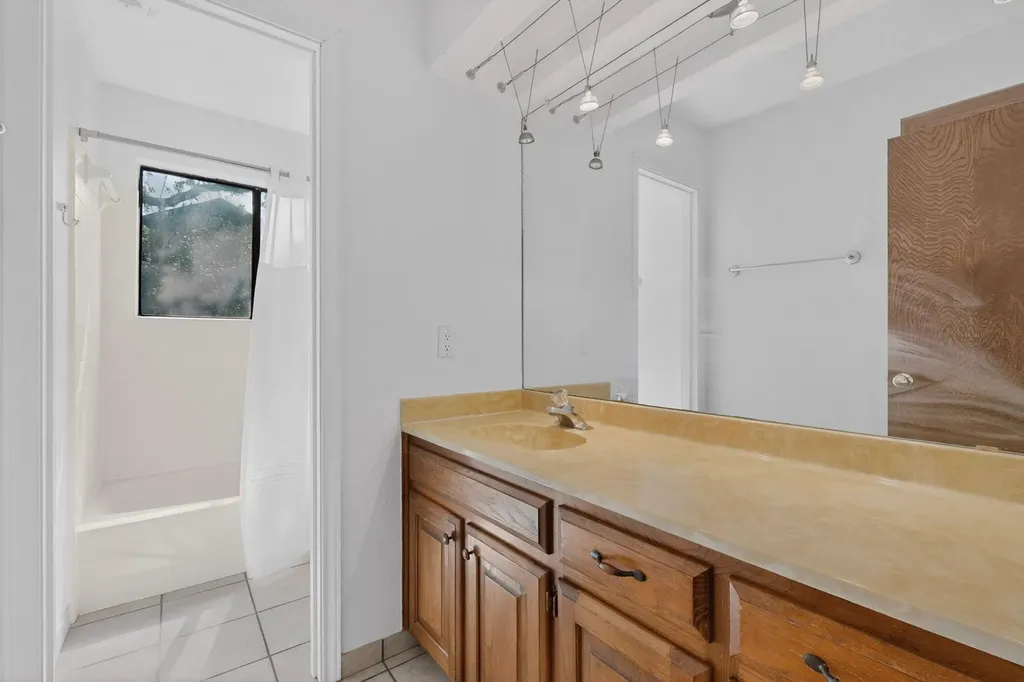 5107 Mckittrick Canyon Drive Austin TX 78759