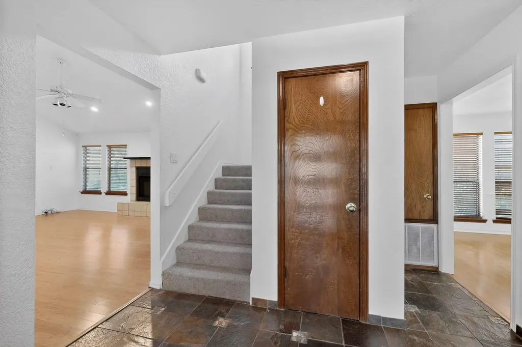 5107 Mckittrick Canyon Drive Austin TX 78759