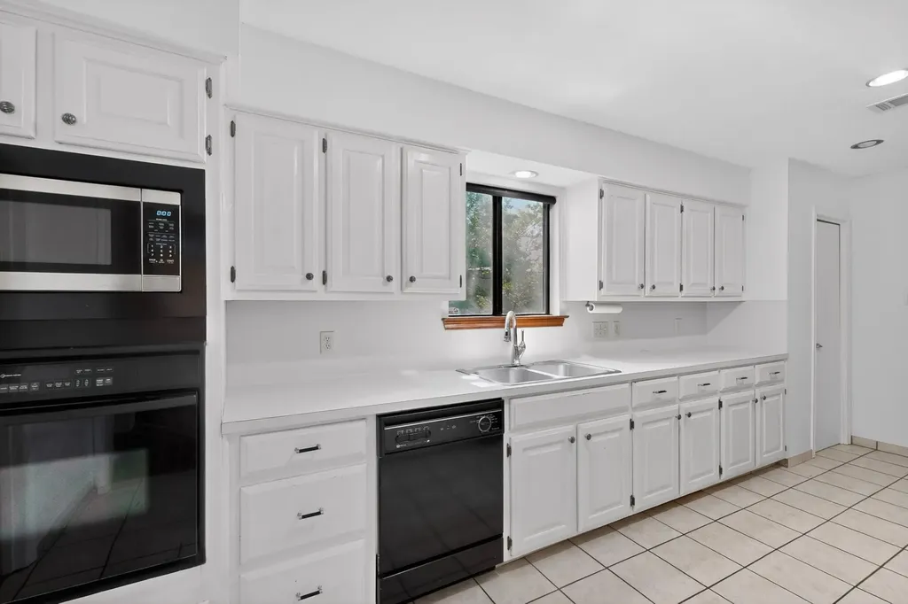 5107 Mckittrick Canyon Drive Austin TX 78759