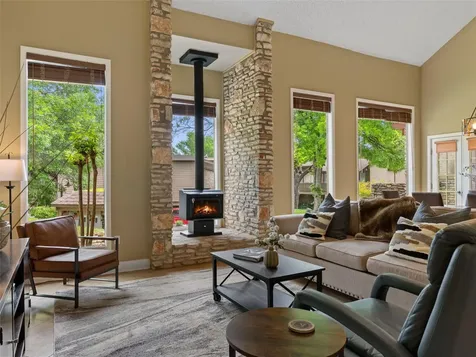 23 Stoney Creek Cove Lakeway TX 78734