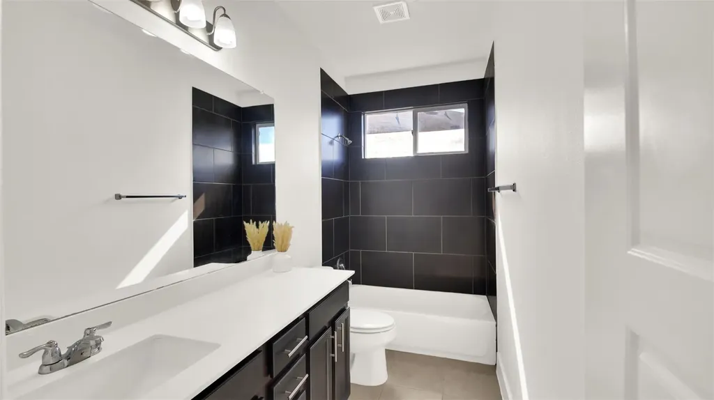2308 Montague Street Austin TX 78741