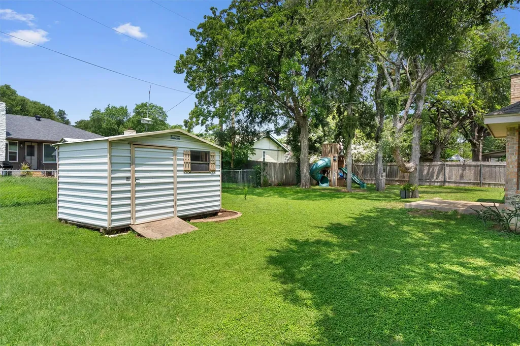 303 Burning Tree Drive Georgetown TX 78628