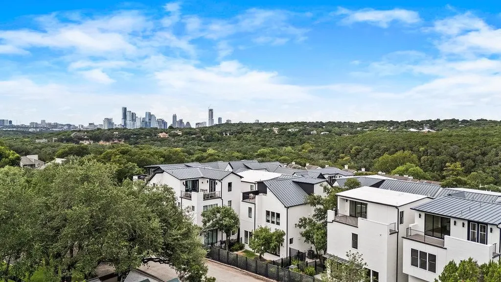 1719 Spyglass Drive Austin TX 78746