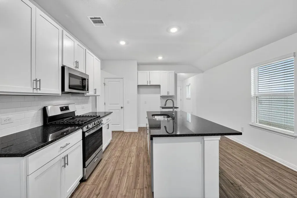 14130 Edna Maxine Walk Del Valle TX 78617