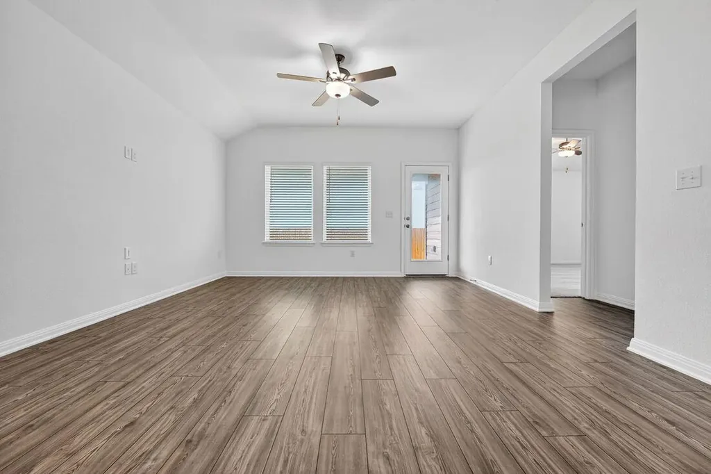 14130 Edna Maxine Walk Del Valle TX 78617