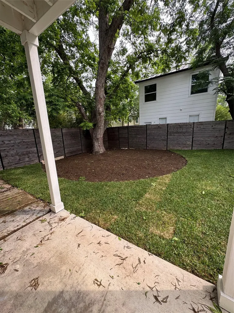 2811 Garwood Unit B Street Austin TX 78702