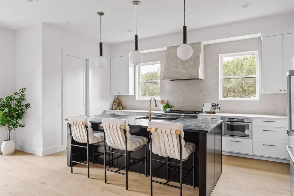 5104 Stone Gate Drive Austin TX 78721
