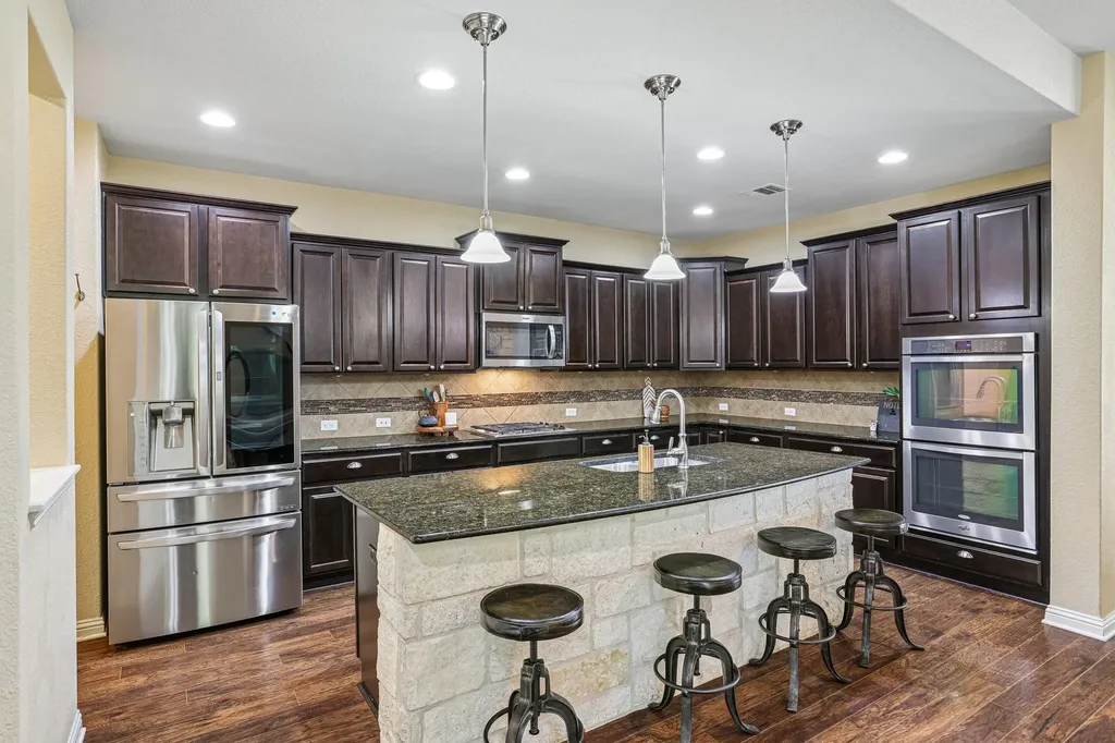 1924 Granite Springs Road Leander TX 78641