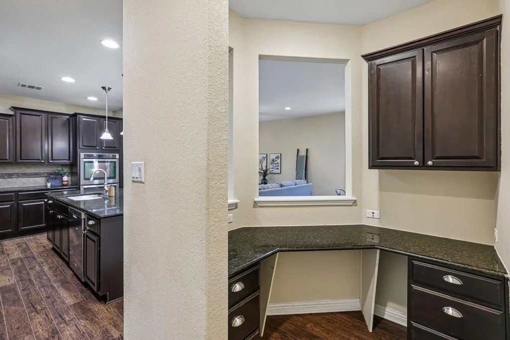 1924 Granite Springs Road Leander TX 78641