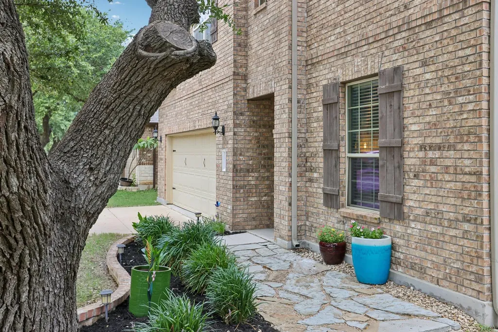 1924 Granite Springs Road Leander TX 78641